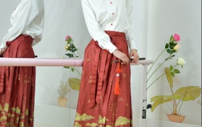 087/小千~《裳履妙合》看它们如何塑造出侠气少女形象。