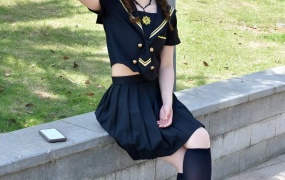 140/静静~《四月来信》风的形状是水手服的褶皱。