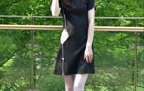 151/嘻嘻~《翠映凝脂》天台藤秋千畔,旗袍美人沐斜阳。