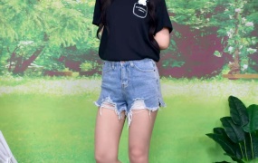 243/星星~《青春柔调》白袜叠肤色袜的日常穿搭巧思。