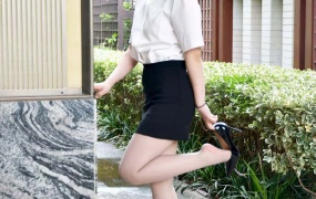 256/静静~《热浪熔丝2.0》哑光质感晕染的温柔,微风中等候的都市剪影。