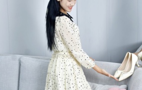 325/小九~《裙履生柔》肤色与米白的搭配,是一场关柔与雅的精妙协奏。